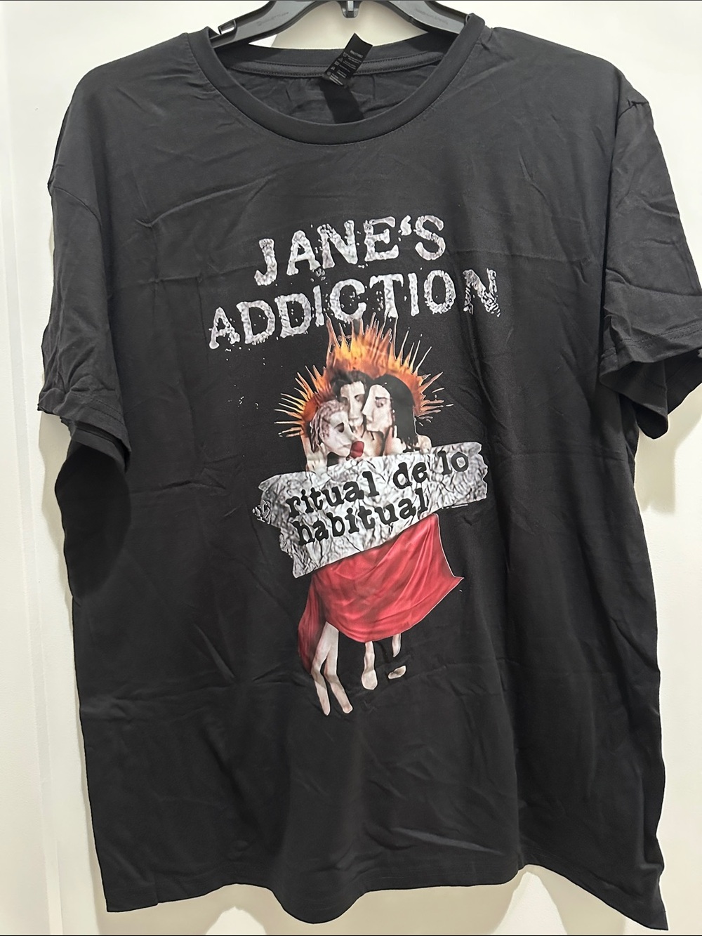 Black Graphic Tee with Red Accent - Jane's Addiction Ritual de lo Habitual